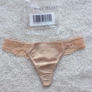 New Victoria’s Secret PINK Thong Panty